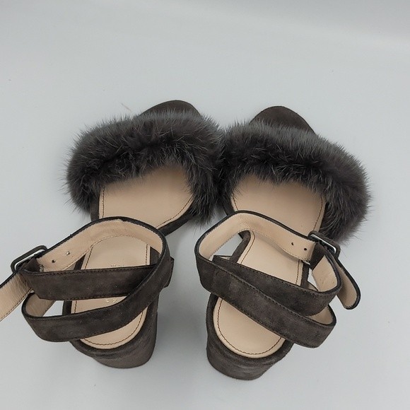 Barneys New York  block heel ankle strap mink fur heels Sz 37.5 Dark Grey - Picture 6 of 9